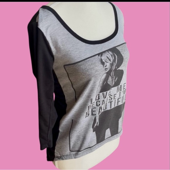 Chic Black and Gray Graphic Long Sleeve Top - Picture 3 of 6